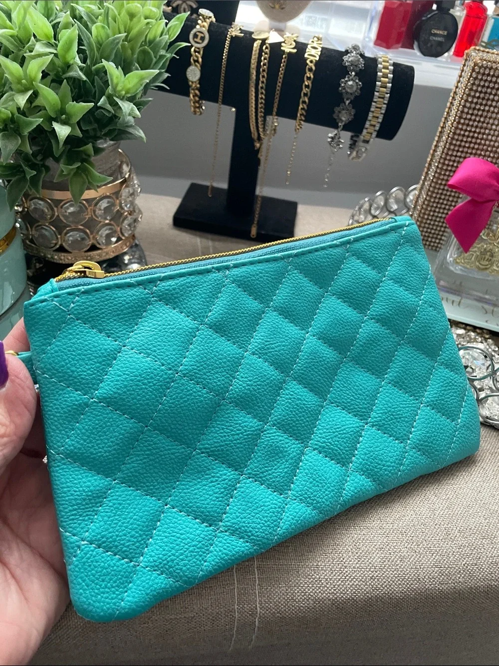 ✨Tiffany Blue Quilted Cosmetic Pouch with Gold Zipper & wristlet ✨NWT